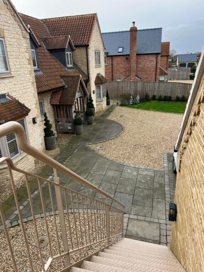 Entire Loft Space In Quiet Village Near Roman City Of Lincoln Eksteriør billede