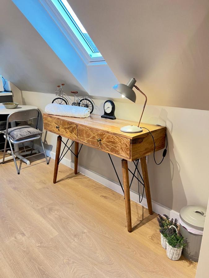Entire Loft Space In Quiet Village Near Roman City Of Lincoln Eksteriør billede
